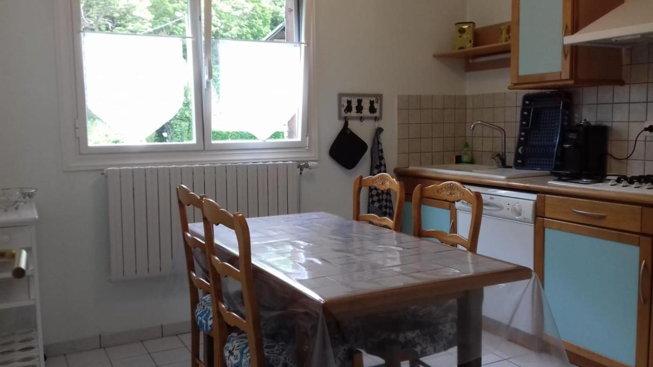 Location Vacances Saint Michel De Maurienne "Le Dahu" Apartment ภายนอก รูปภาพ
